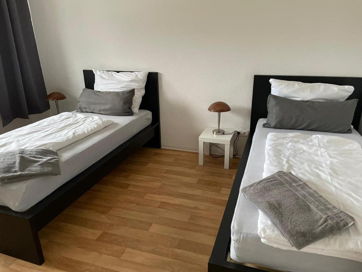 Zwei-Raum Wohnung Fuer Max. 4 Personen Магдебург Екстер'єр фото